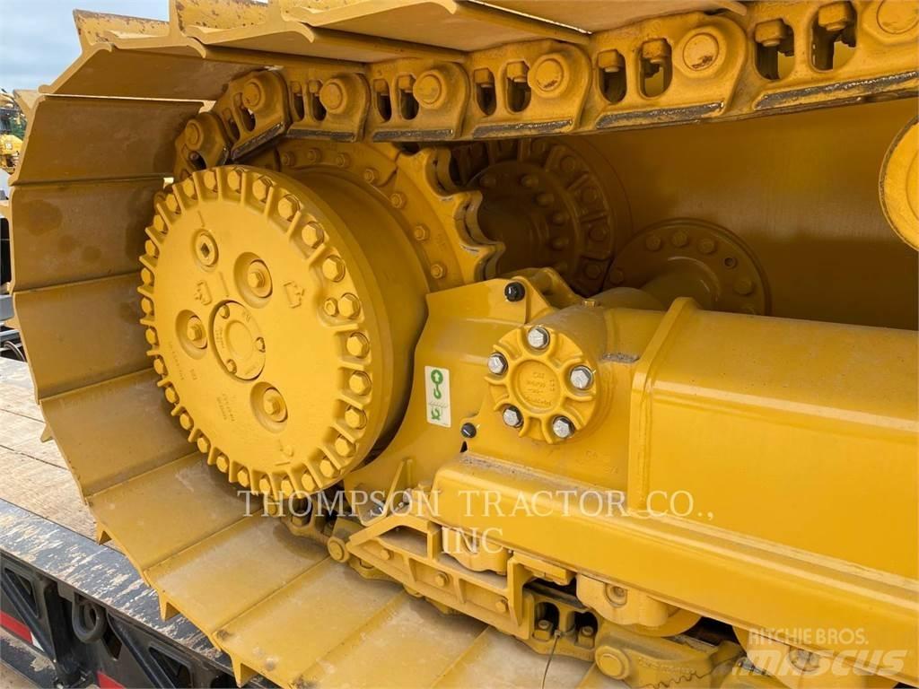 CAT D4 Bulldozer