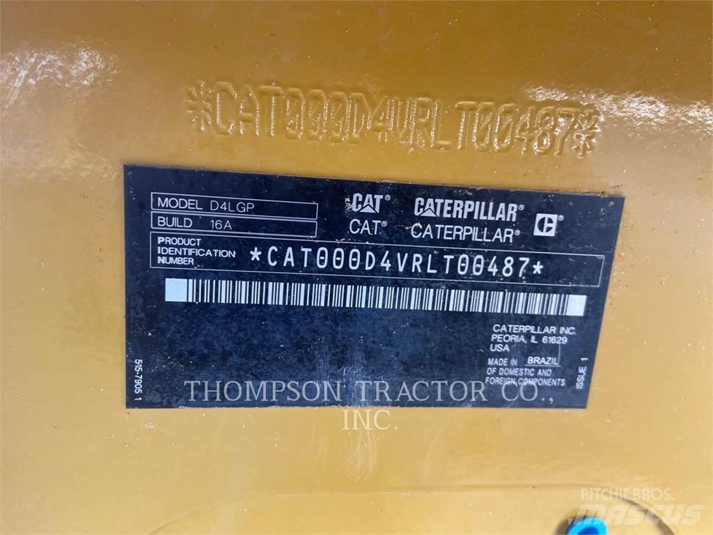 CAT D4 Bulldozer