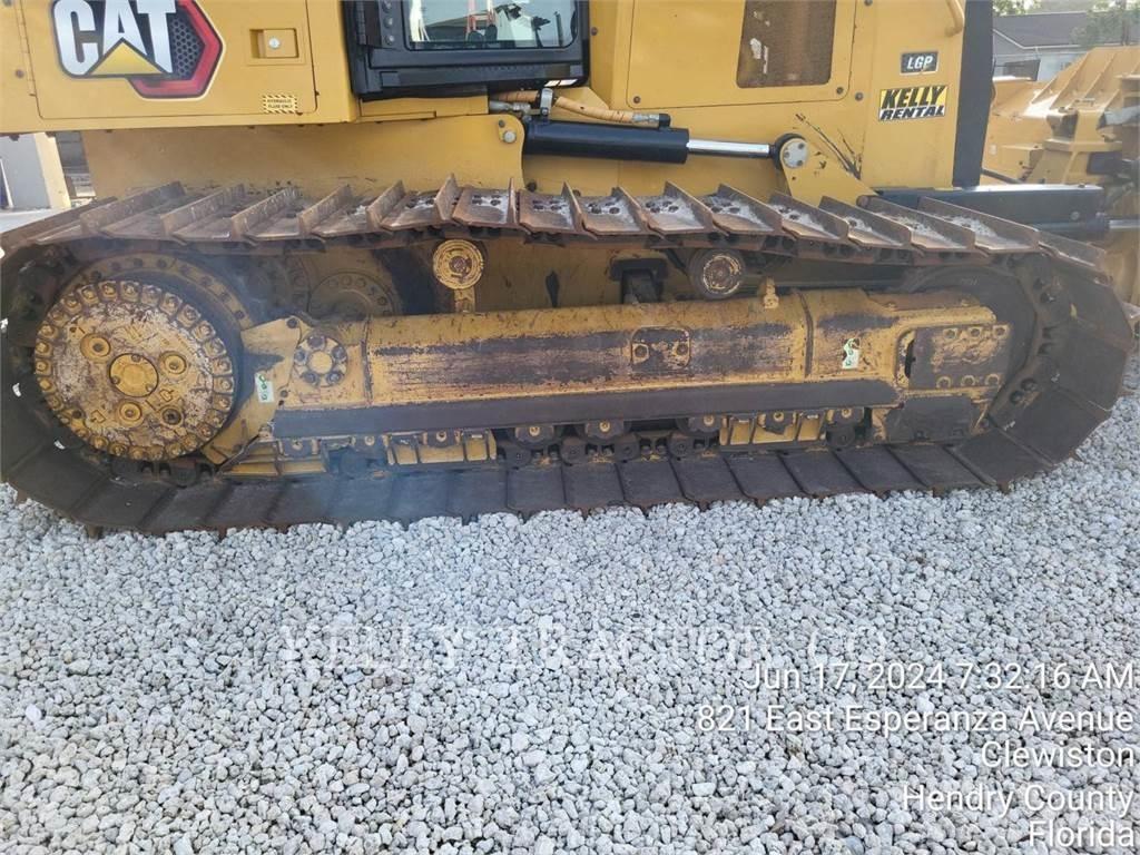 CAT D4 Bulldozer