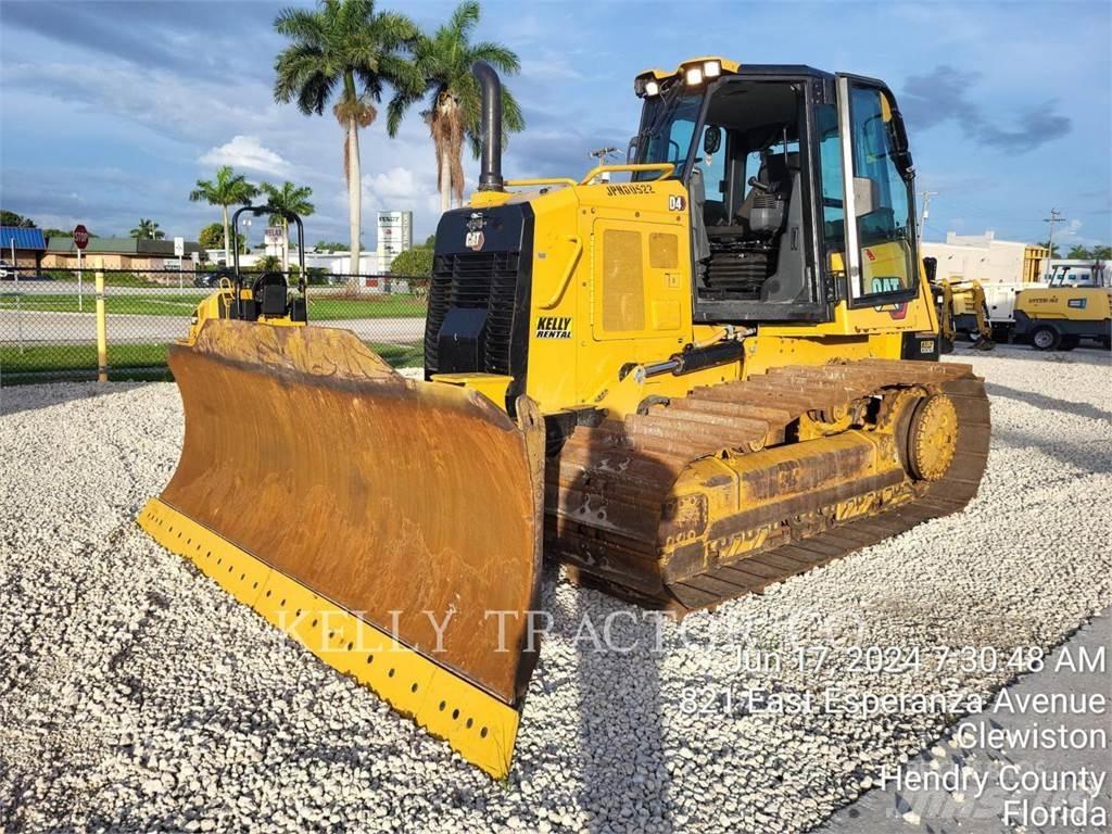 CAT D4 Bulldozer