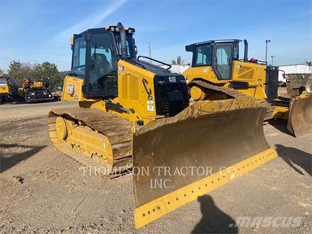CAT D4 Bulldozer