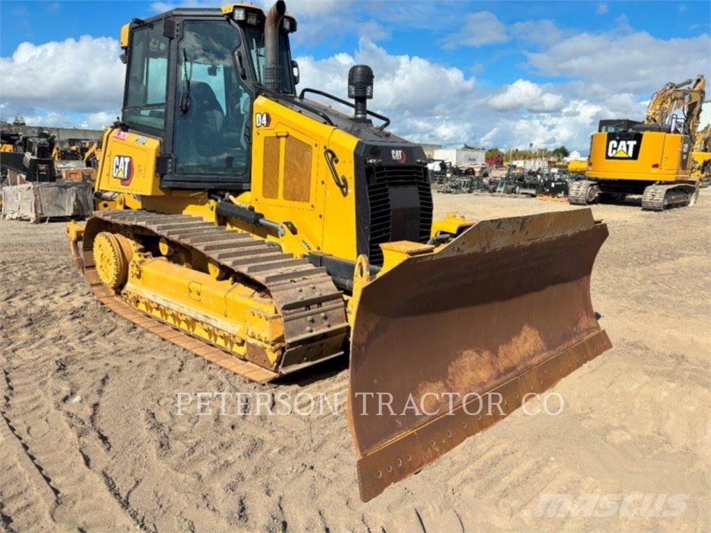 CAT D4 Bulldozer