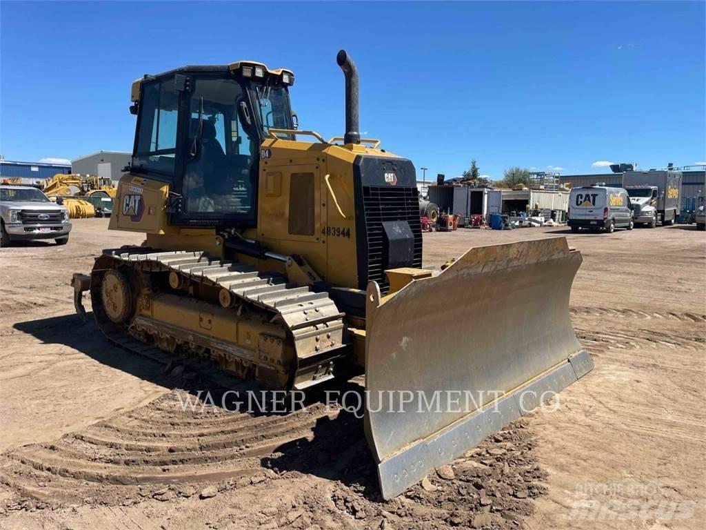 CAT D4 Bulldozer