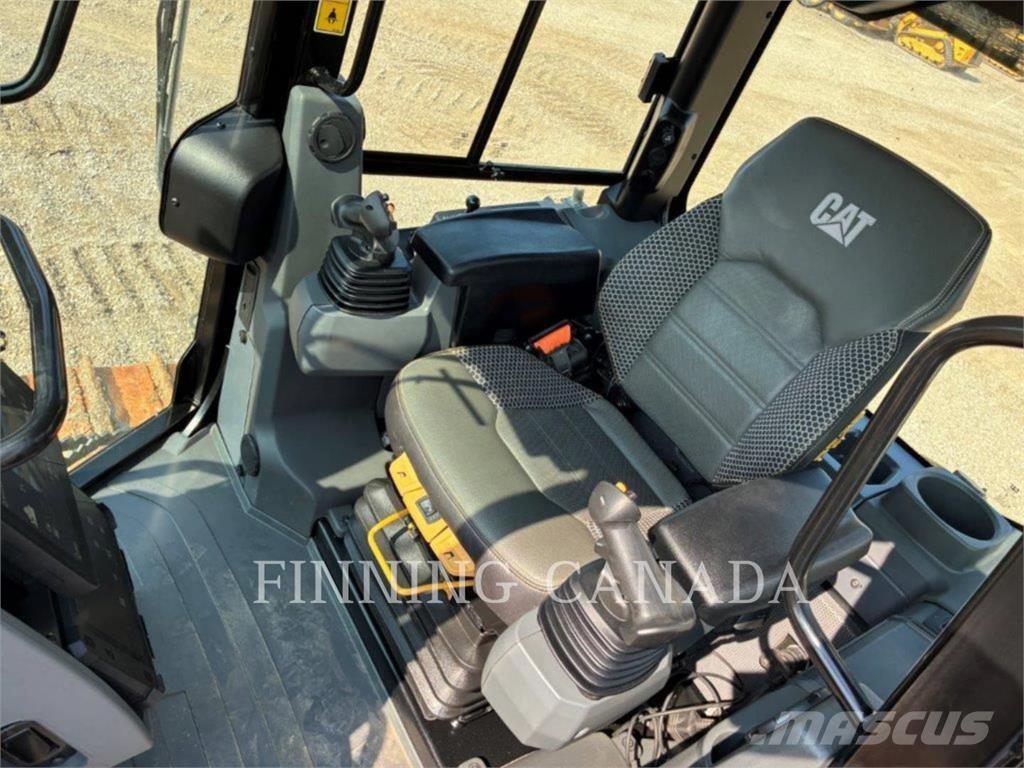 CAT D4-16 LGP Bulldozer