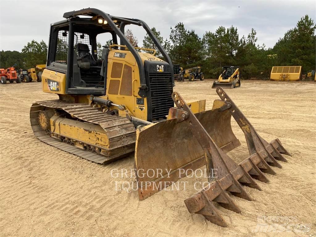 CAT D4K2LGP Bulldozer