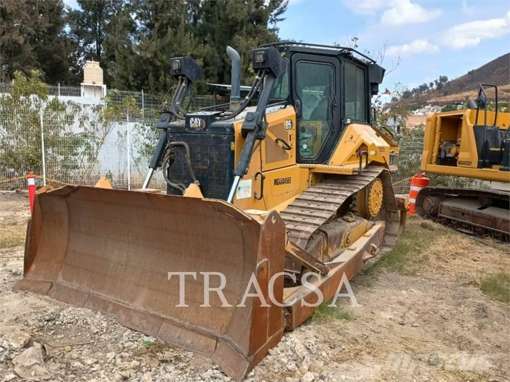 CAT D5 Bulldozer
