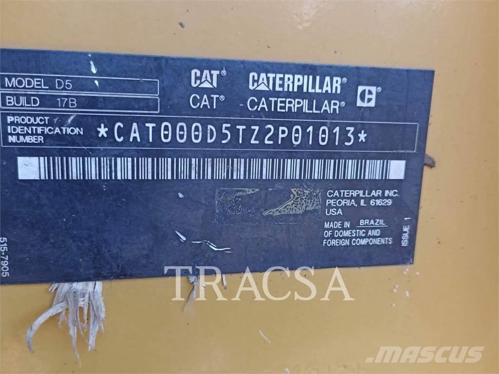 CAT D5 Bulldozer