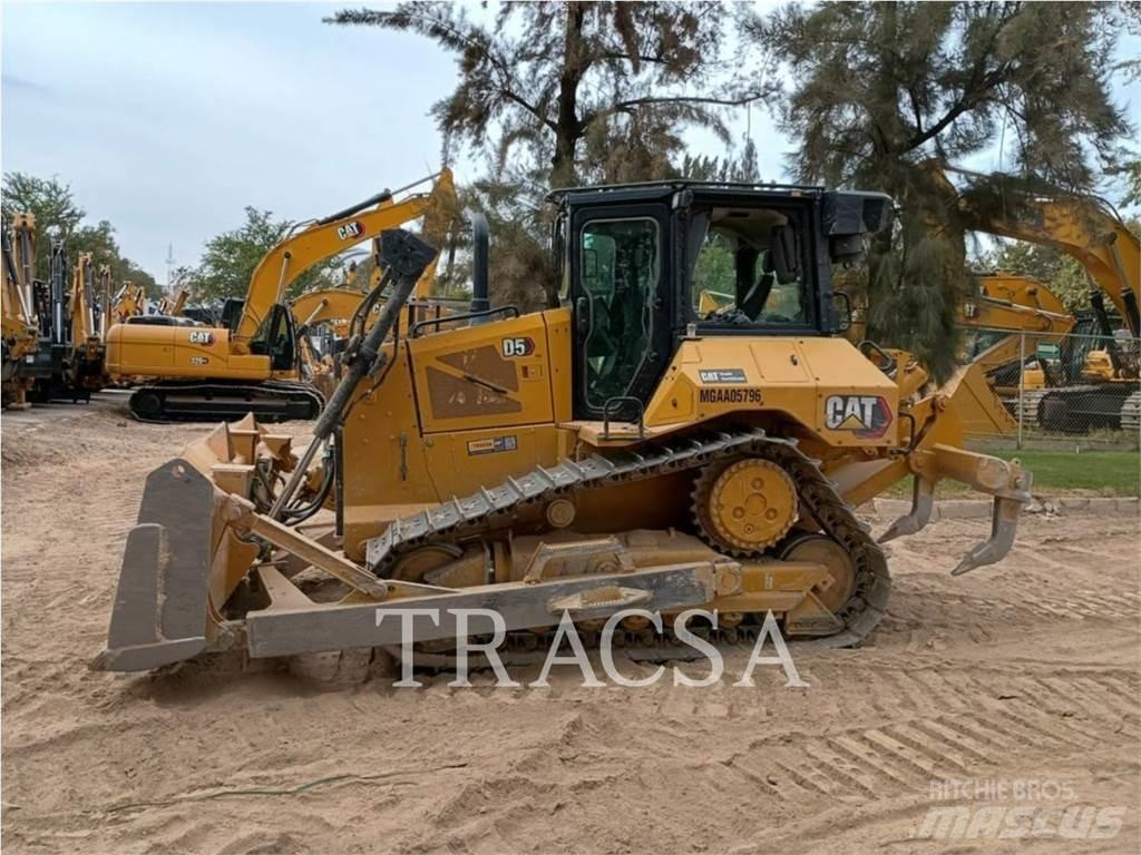 CAT D5 Bulldozer