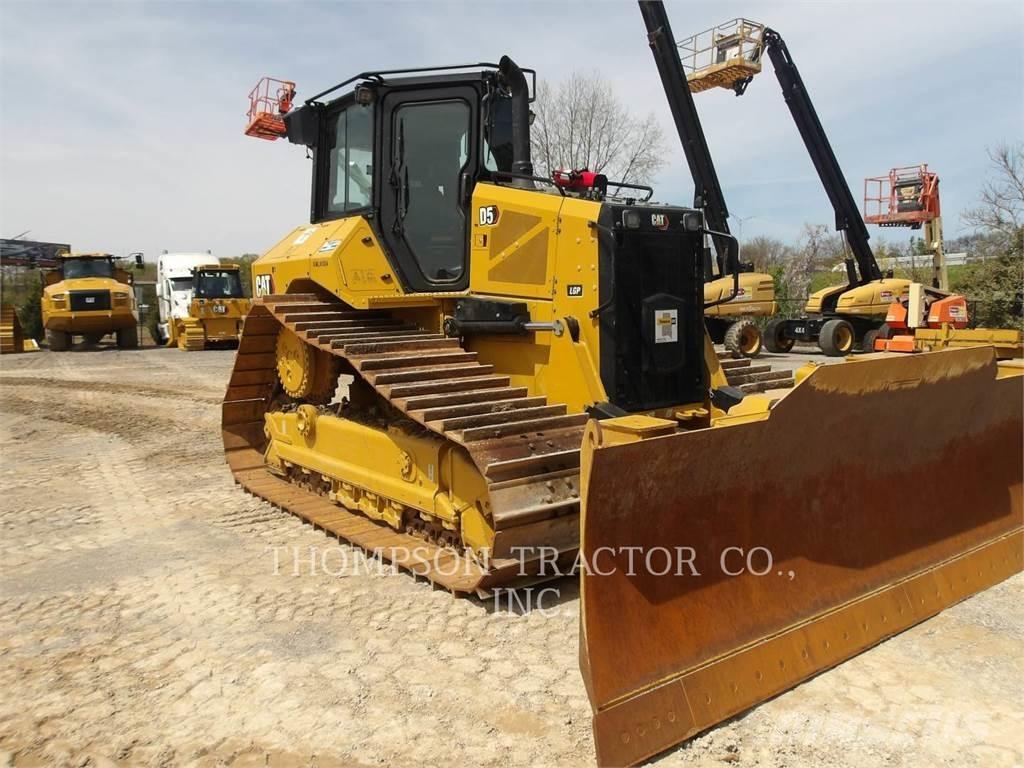CAT D5 Bulldozer