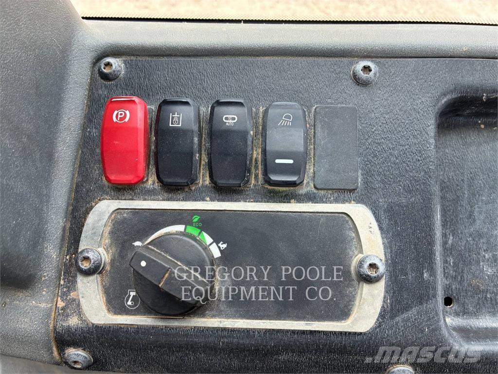 CAT D5K2LGP Bulldozer