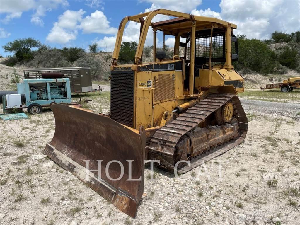 CAT D5M Bulldozer