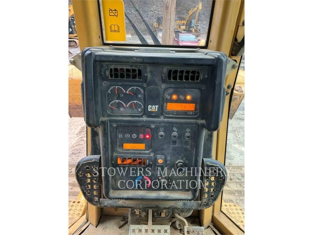 CAT D5NXL Bulldozer
