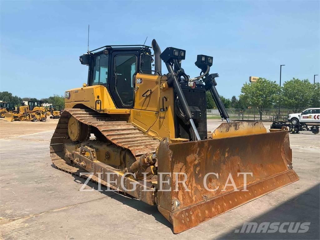 CAT D6 Bulldozer