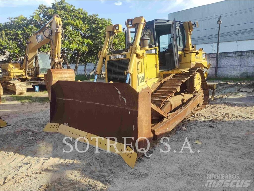 CAT D6T Bulldozer
