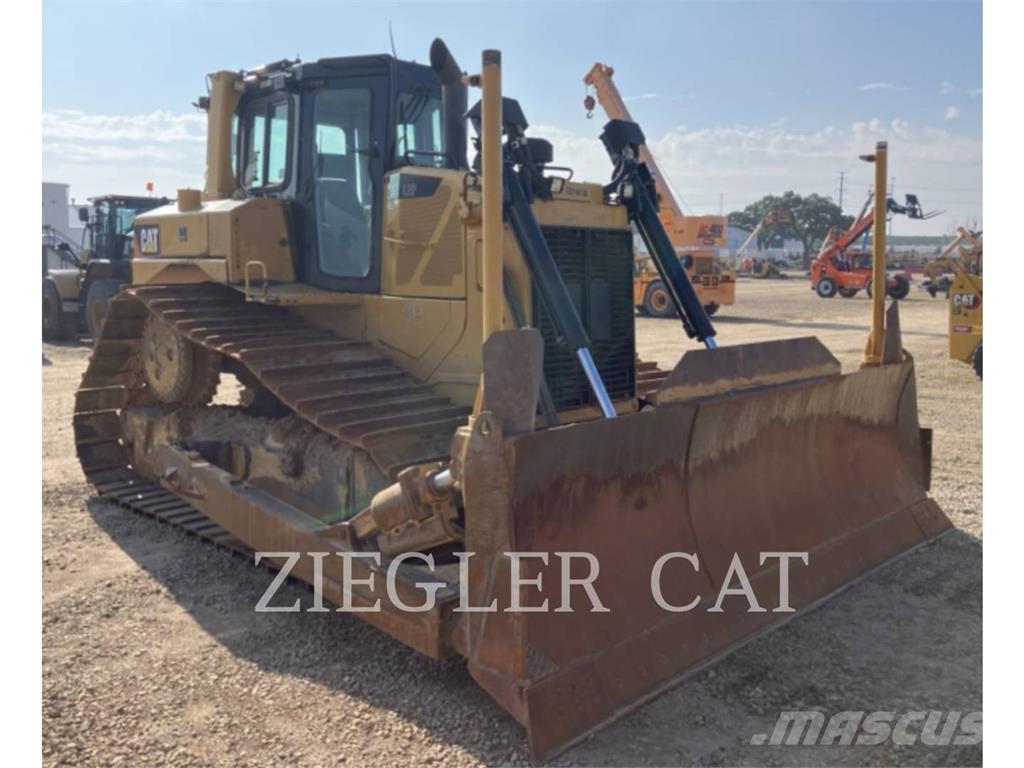 CAT D6T Bulldozer