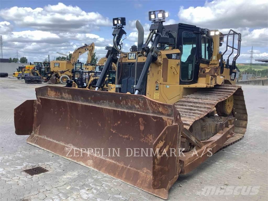 CAT D6T Bulldozer