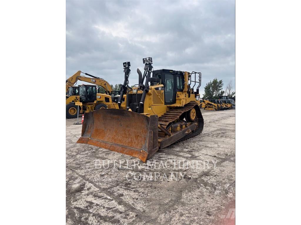 CAT D6T Bulldozer