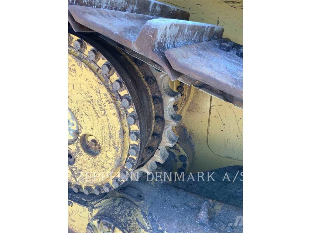 CAT D6T Bulldozer