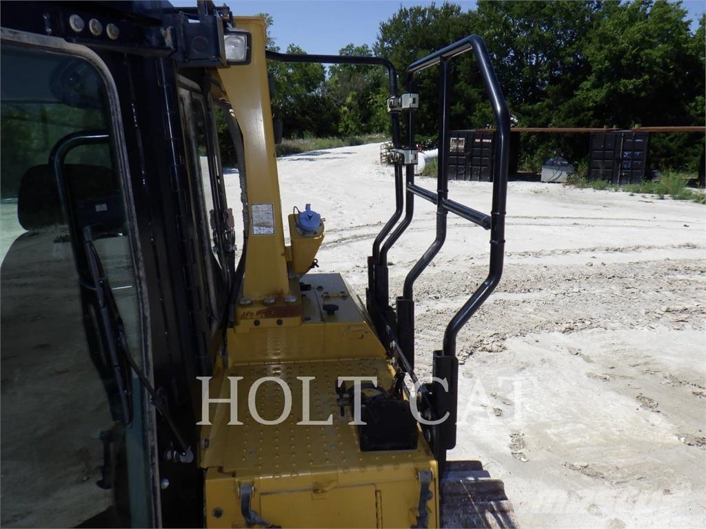 CAT D6T Bulldozer