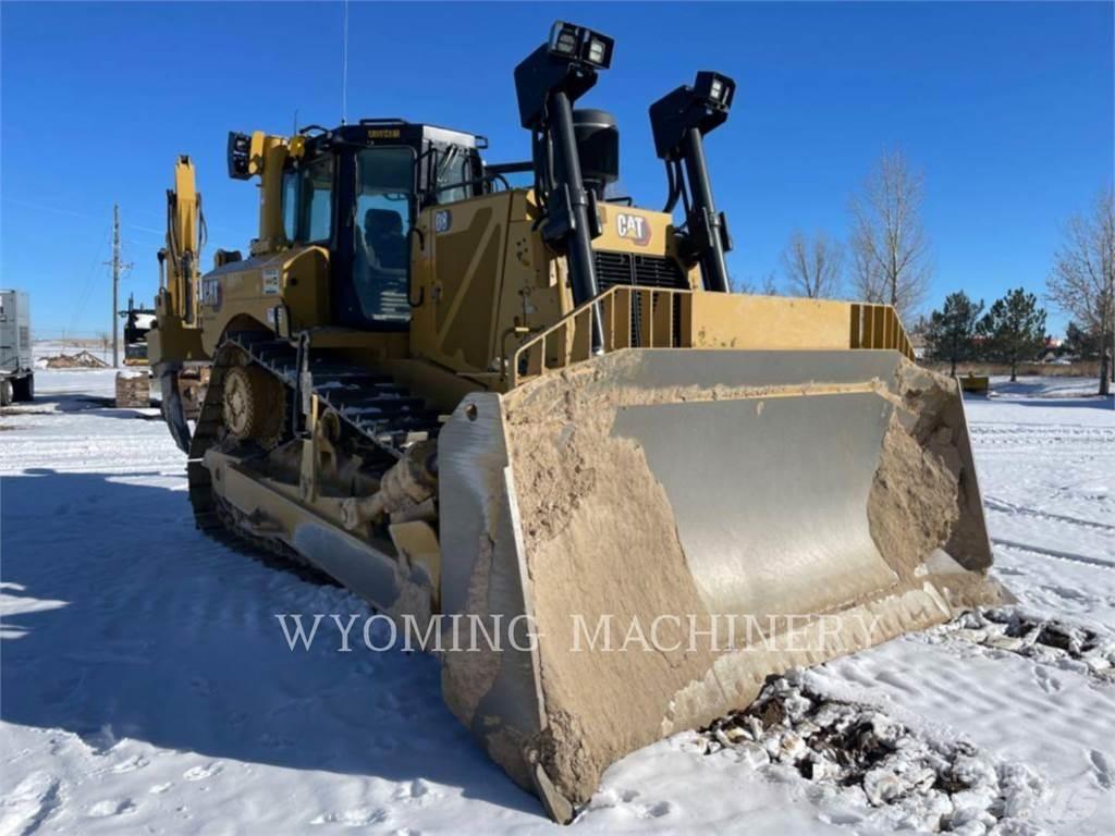 CAT D8 Bulldozer