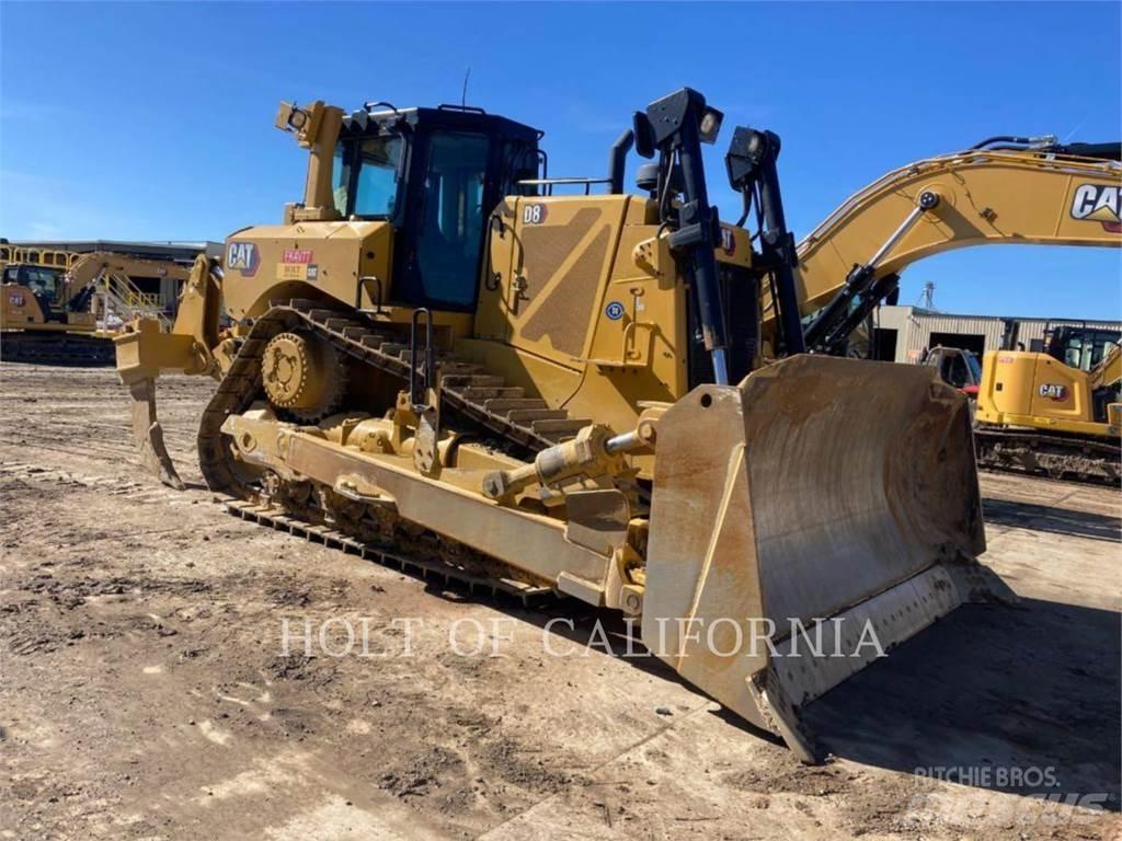 CAT D8 Bulldozer