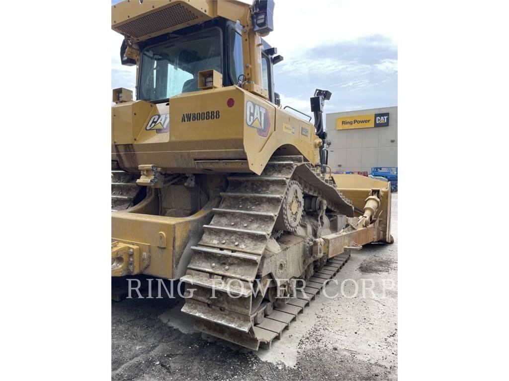 CAT D8 Bulldozer