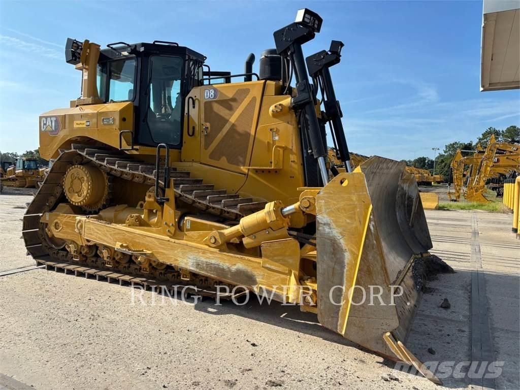 CAT D8 Bulldozer