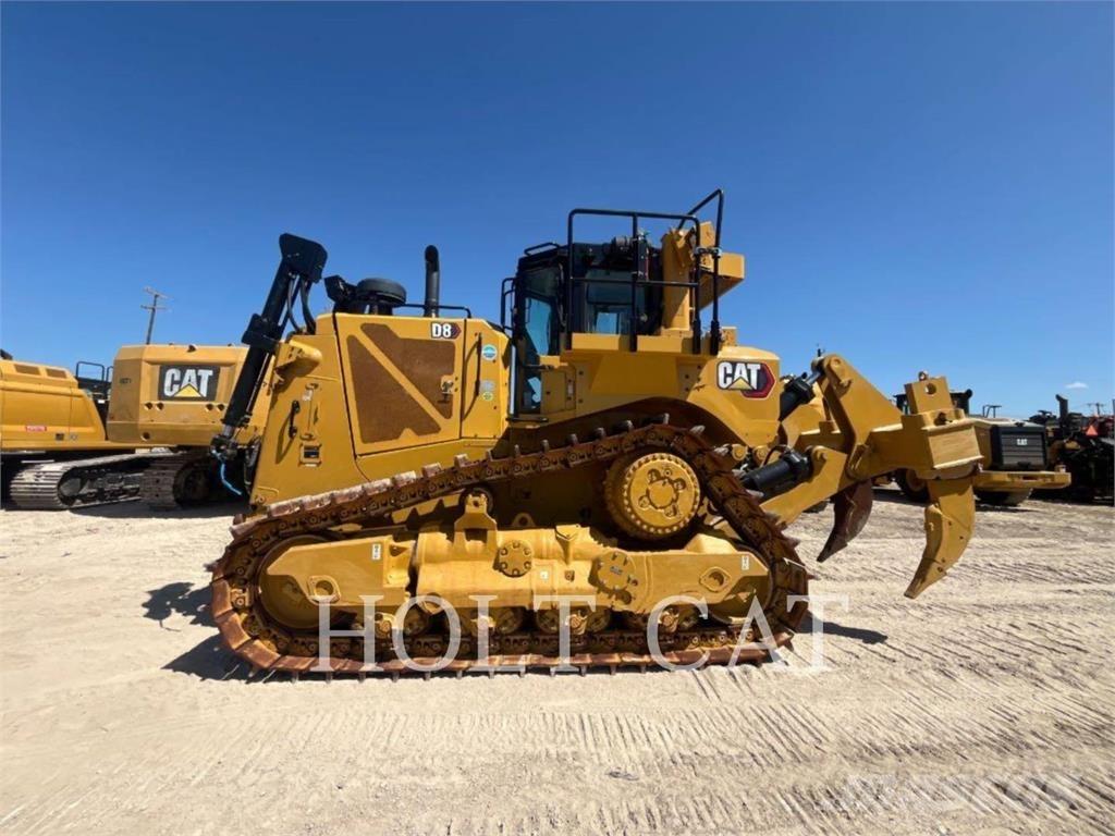 CAT D8 Bulldozer