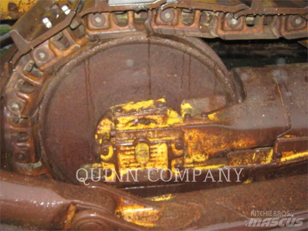 CAT D8H Bulldozer