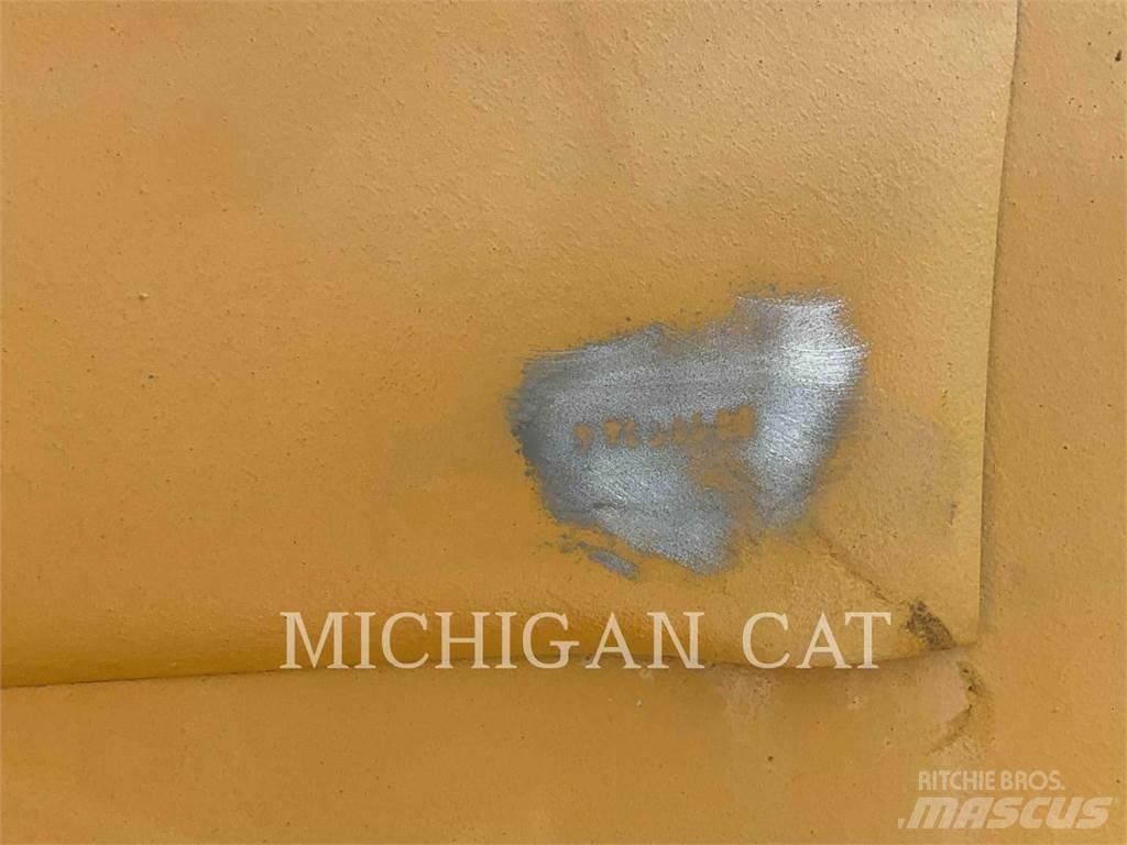 CAT D8N Bulldozer
