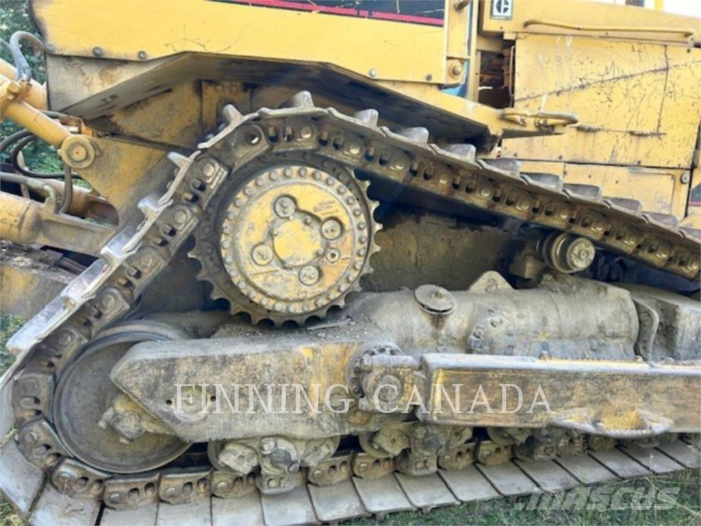 CAT D8N Bulldozer