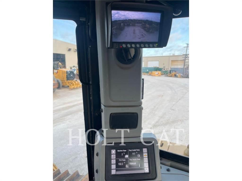 CAT D8T Bulldozer