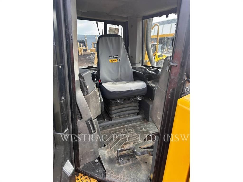 CAT D8T Bulldozer