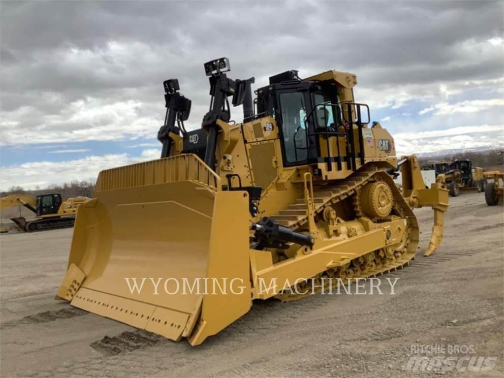 CAT D9 Bulldozer