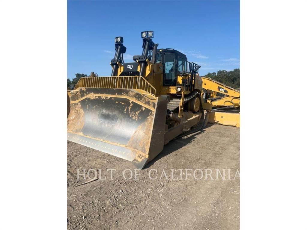 CAT D9 Bulldozer