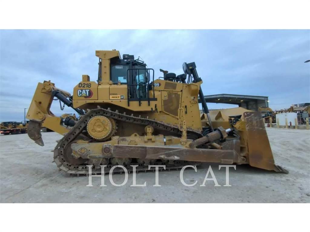 CAT D9 Bulldozer