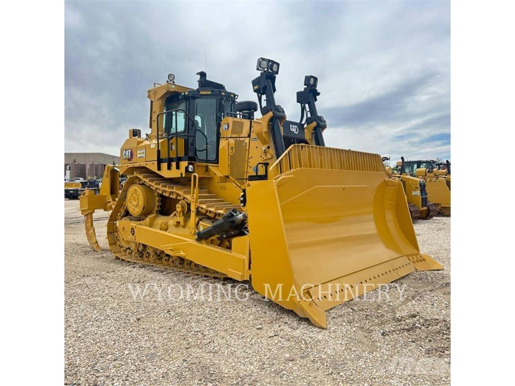 CAT D9 Bulldozer