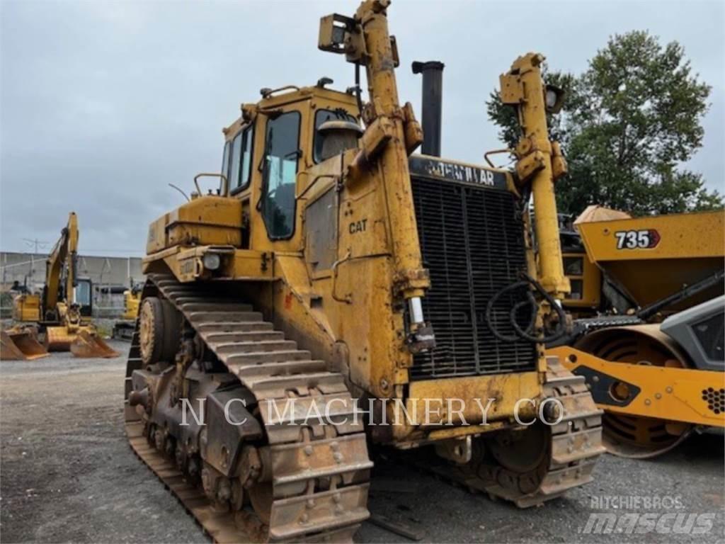CAT D9N Bulldozer