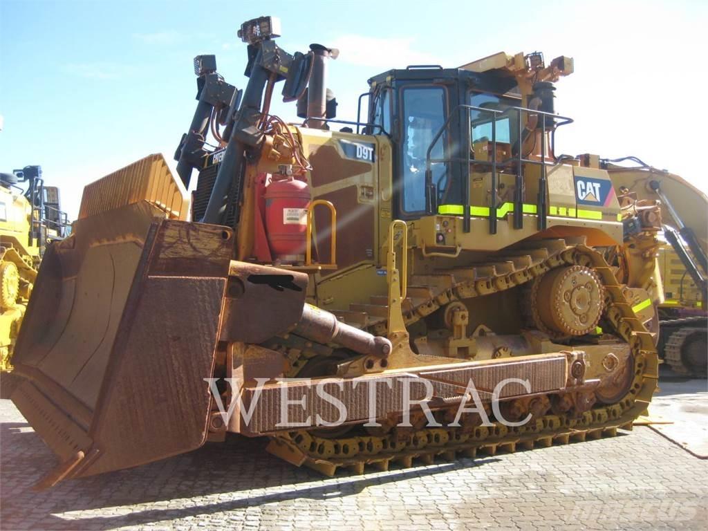 CAT D9T Bulldozer