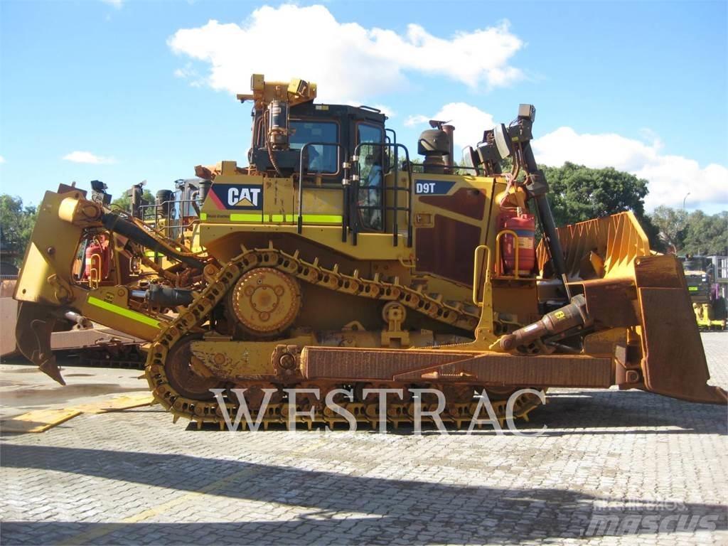 CAT D9T Bulldozer