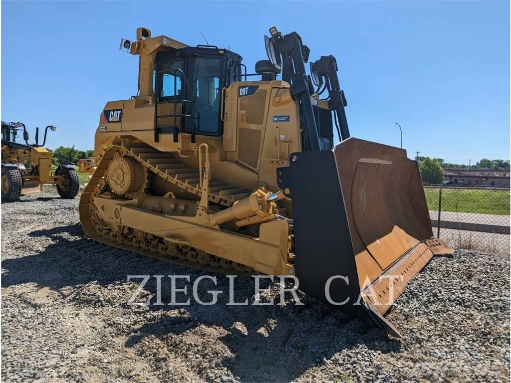 CAT D9T Bulldozer