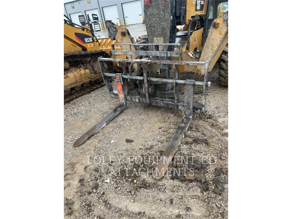 CAT FKTHT72W Teleskoplader