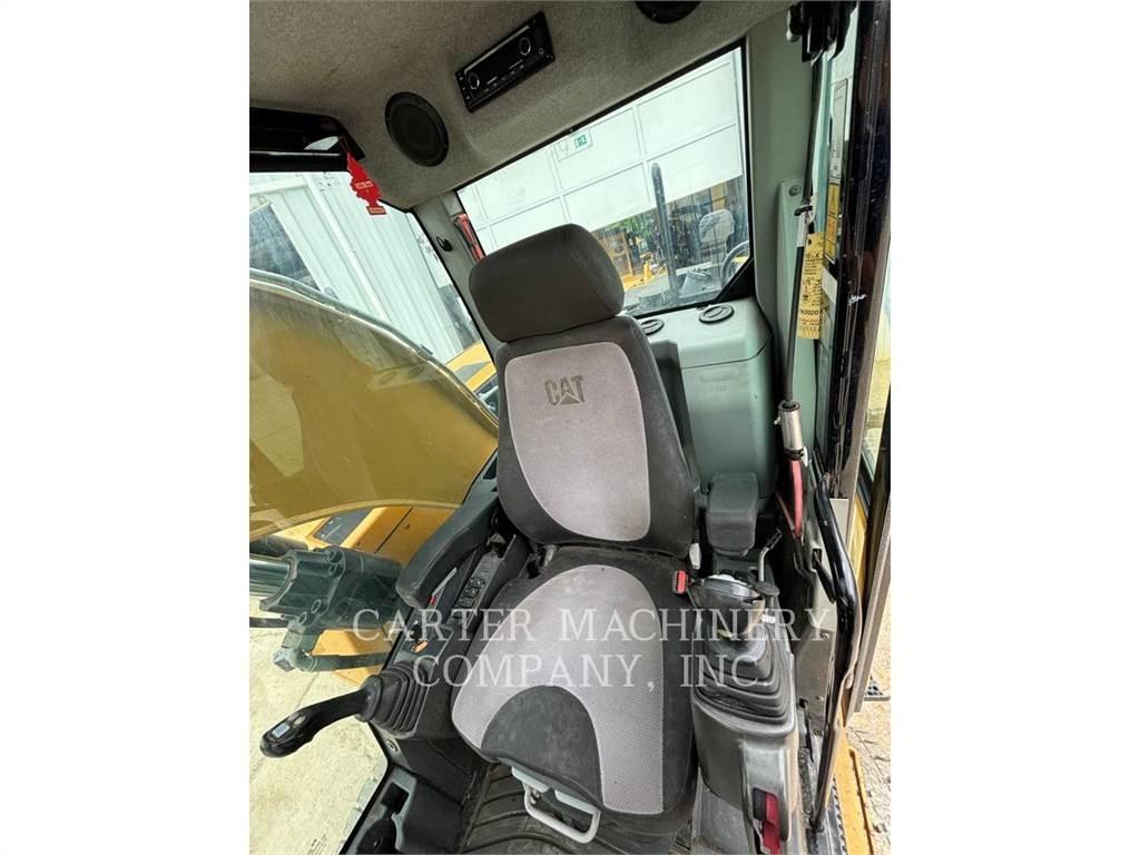 CAT M318F Mobilbagger