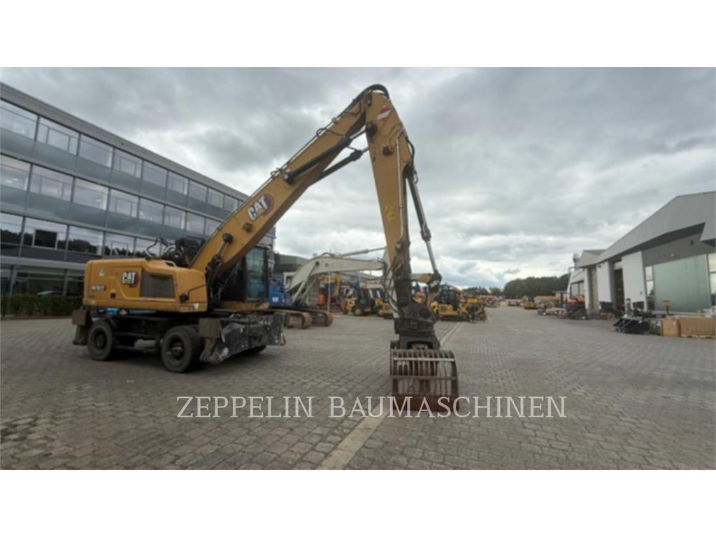 CAT MH3022-06C Abrissbagger