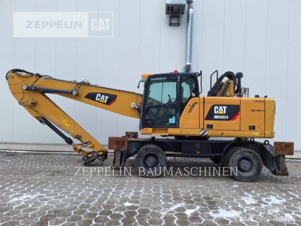 CAT MH3024-06C Abrissbagger