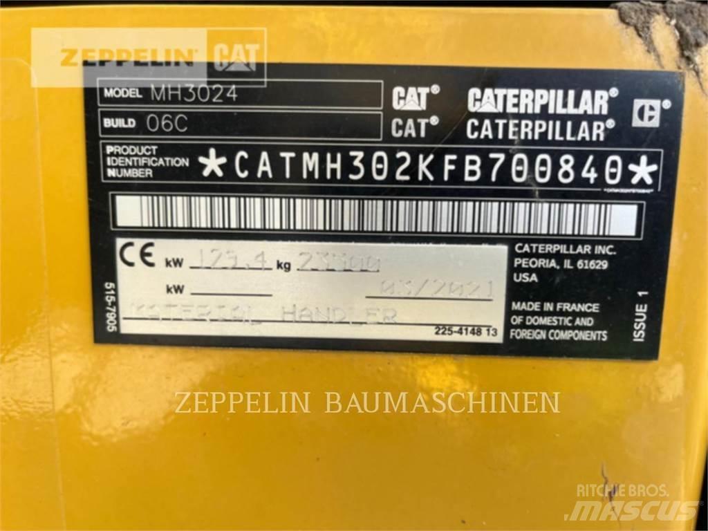 CAT MH3024-06C Abrissbagger