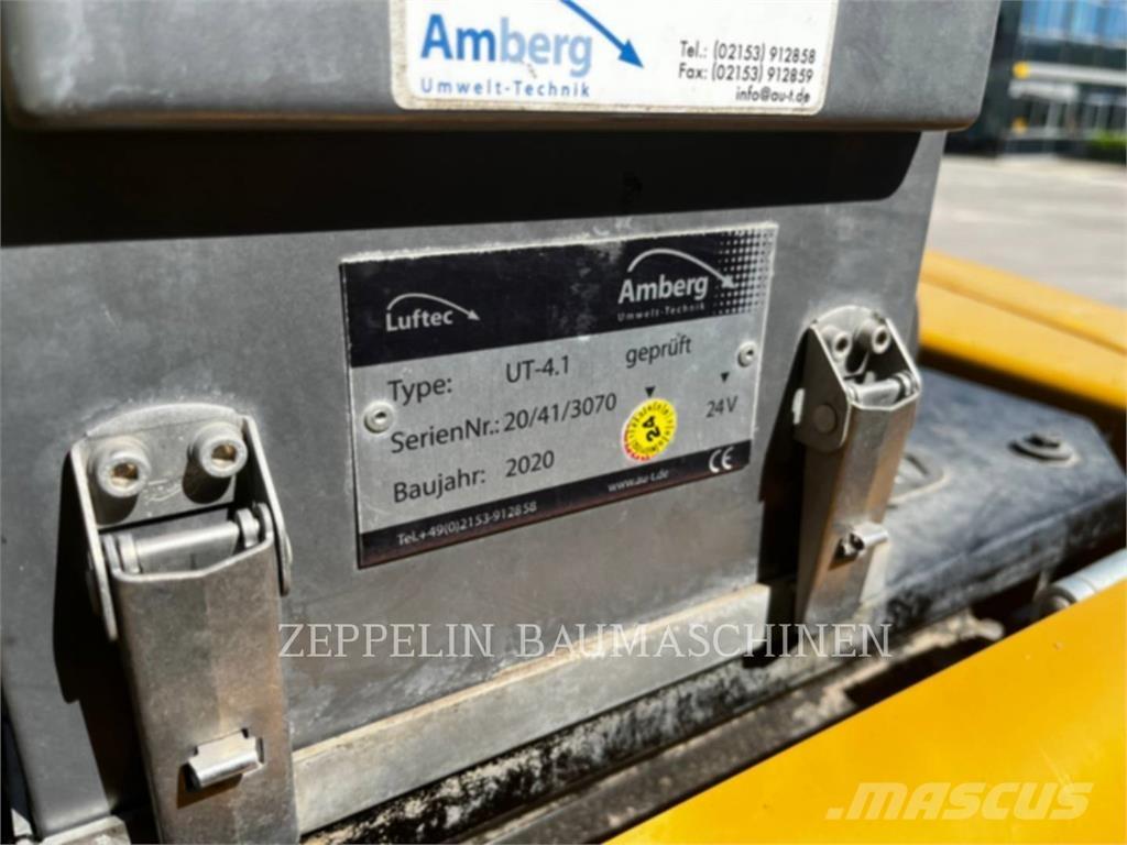 CAT MH3024-06C Abrissbagger