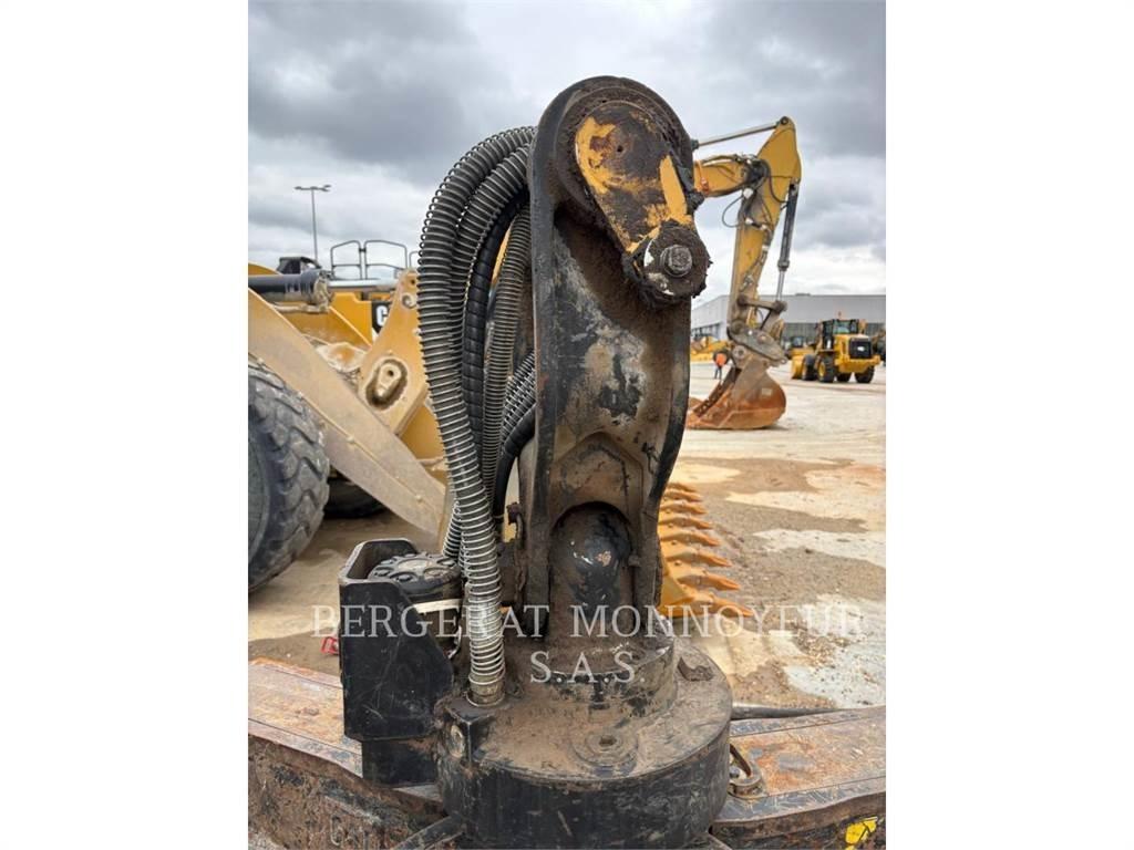 CAT MH3024-1 Mobilbagger