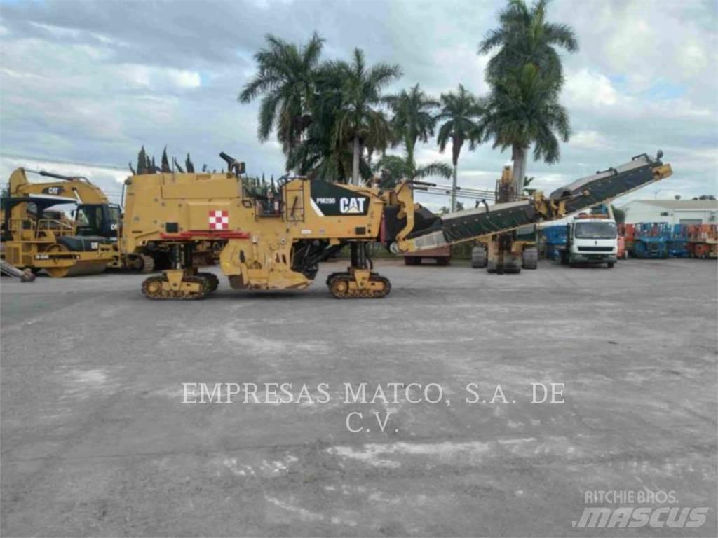 CAT PM-200 Asphaltfräsen