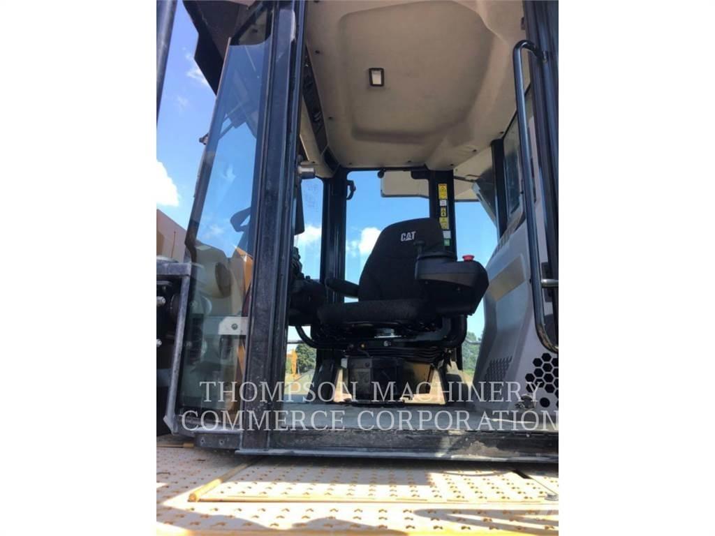 CAT RM400 Asphalt-Recycler